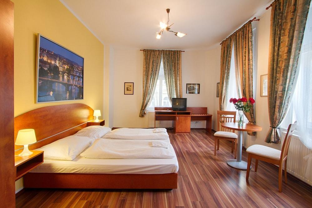 Apartment Amandment Prague Ngoại thất bức ảnh