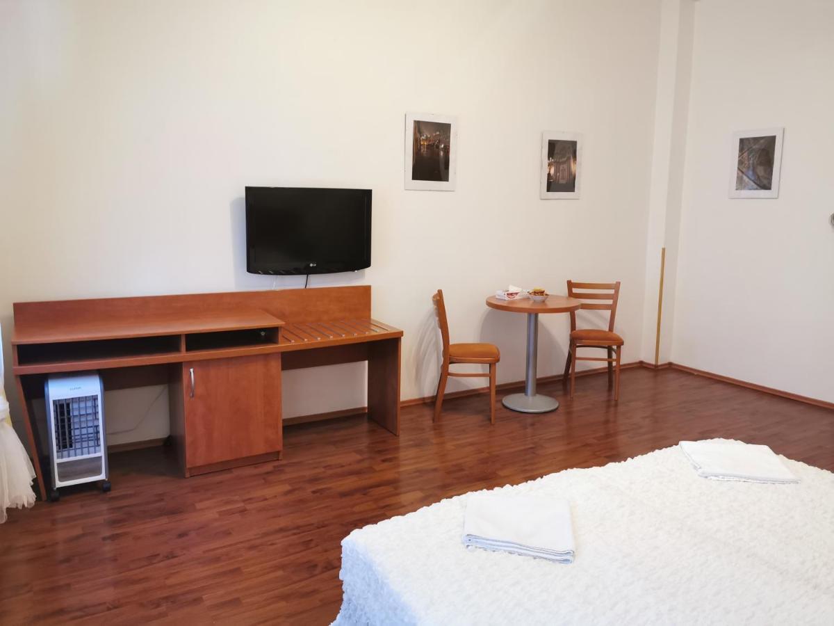 Apartment Amandment Prague Ngoại thất bức ảnh